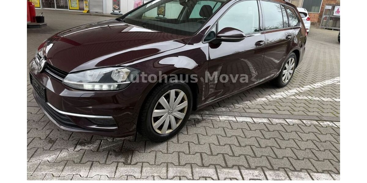 VW Golf 226.000 km 8.888 &euro; Calden 34379