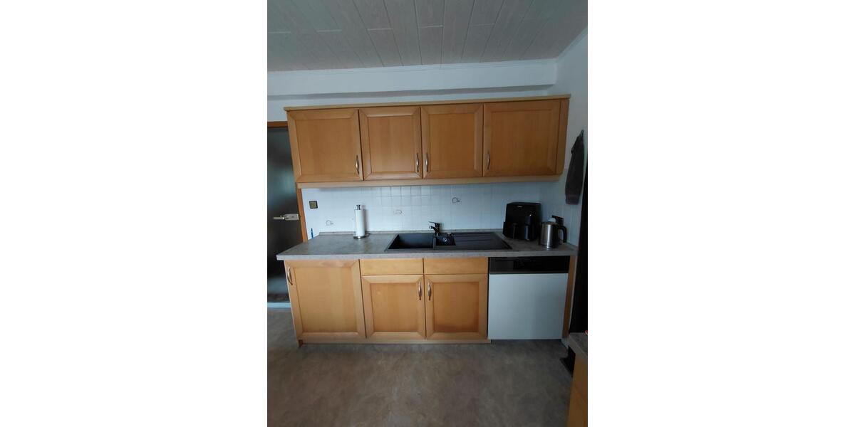 Doppelhaushälfte Hofgeismar - 6 Zimmer, 139 m&sup2;, 160.000&euro; | Angebot:25292736