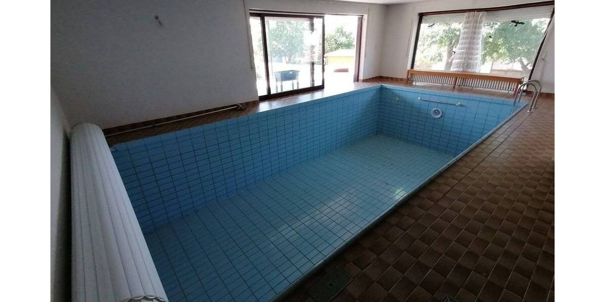 Einfamilienhaus Fritzlar / Cappel Cappel - 8 Zimmer, 267 m&sup2;, 275.000&euro; | Angebot:25741004