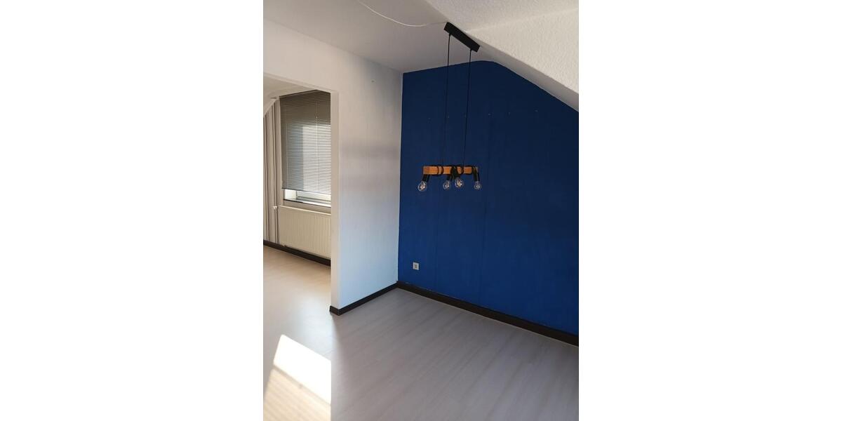 Wunderschöne 3 Z. DG-Wohnung frei zum 01.03.2026 3 zimmer