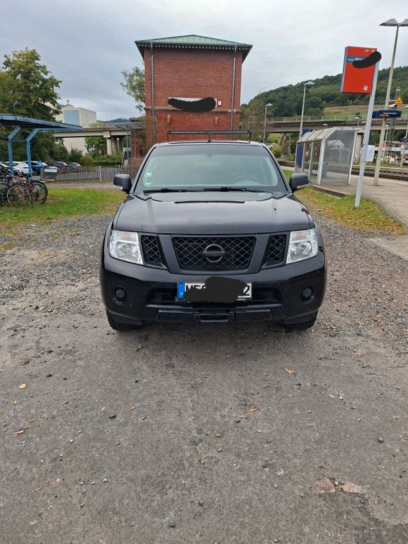 Nissan Navara 289.000 km 7.900 € Morschen 34326