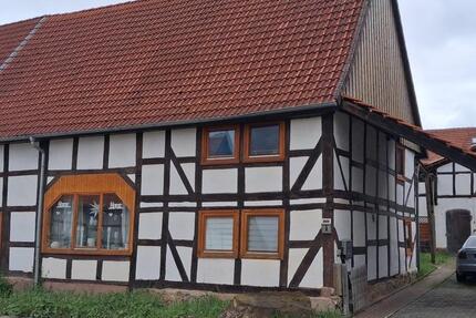 Wohnung Grebenstein - 8 Zimmer, 170 m&sup2;, 1.000&euro; | Angebot:26549745