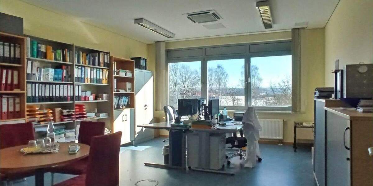 Große attraktive Büroetage im Gewerbegebiet Kassel-Waldau zimmer