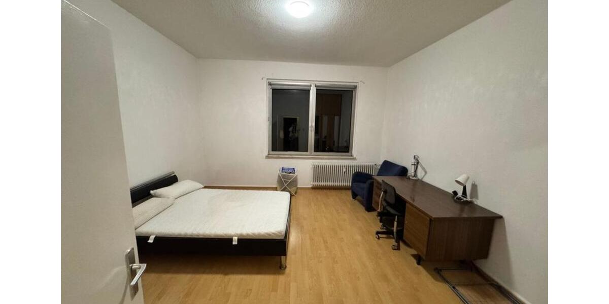 3er WG Wohnung am Tannenwäldchen EBK, Waschmaschine, PKW Platz 3 zimmer