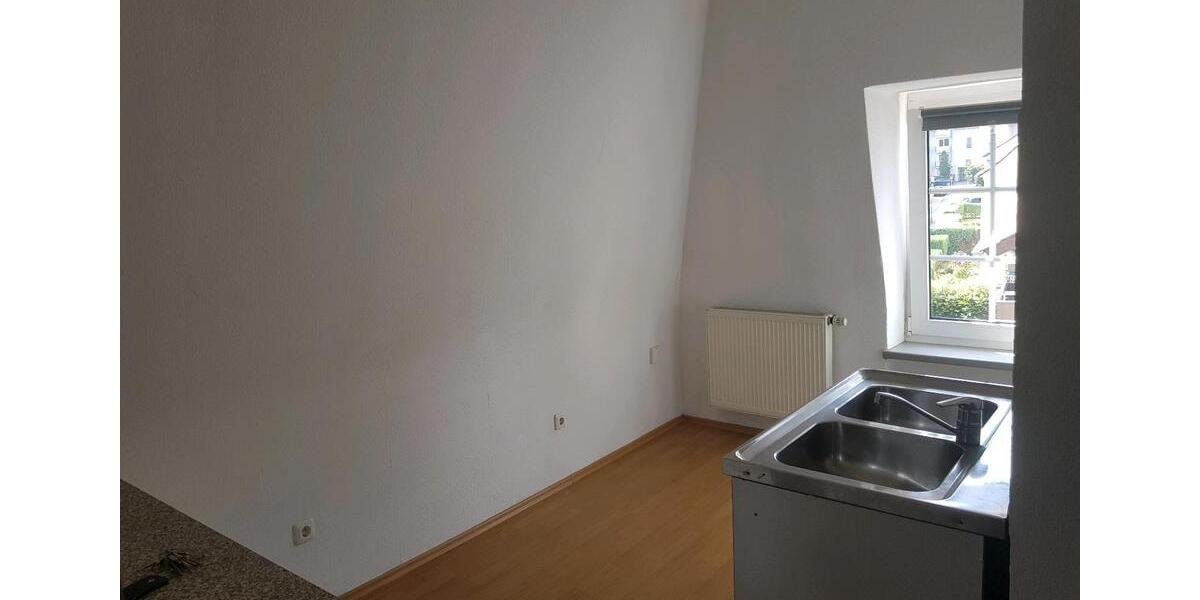 Dachgeschoßwohnung Kassel Fasanenhof - 1 Zimmer, 33 m&sup2;, 365&euro; | Angebot:24767245