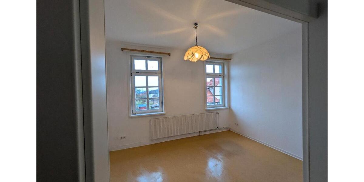 Etagenwohnung Malsfeld - 5 Zimmer, 130 m&sup2;, 800&euro; | Angebot:25902138