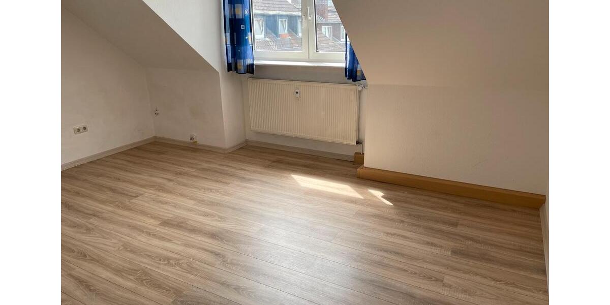 Dachgeschoßwohnung Kassel - 3 Zimmer, 53 m&sup2;, 175.000&euro; | Angebot:26271117
