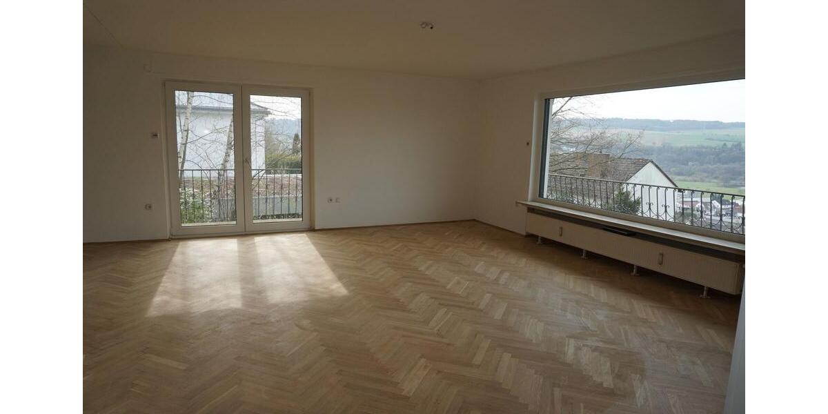 Einfamilienhaus Melsungen - 6 Zimmer, 200 m&sup2;, 1.600&euro; | Angebot:26192357