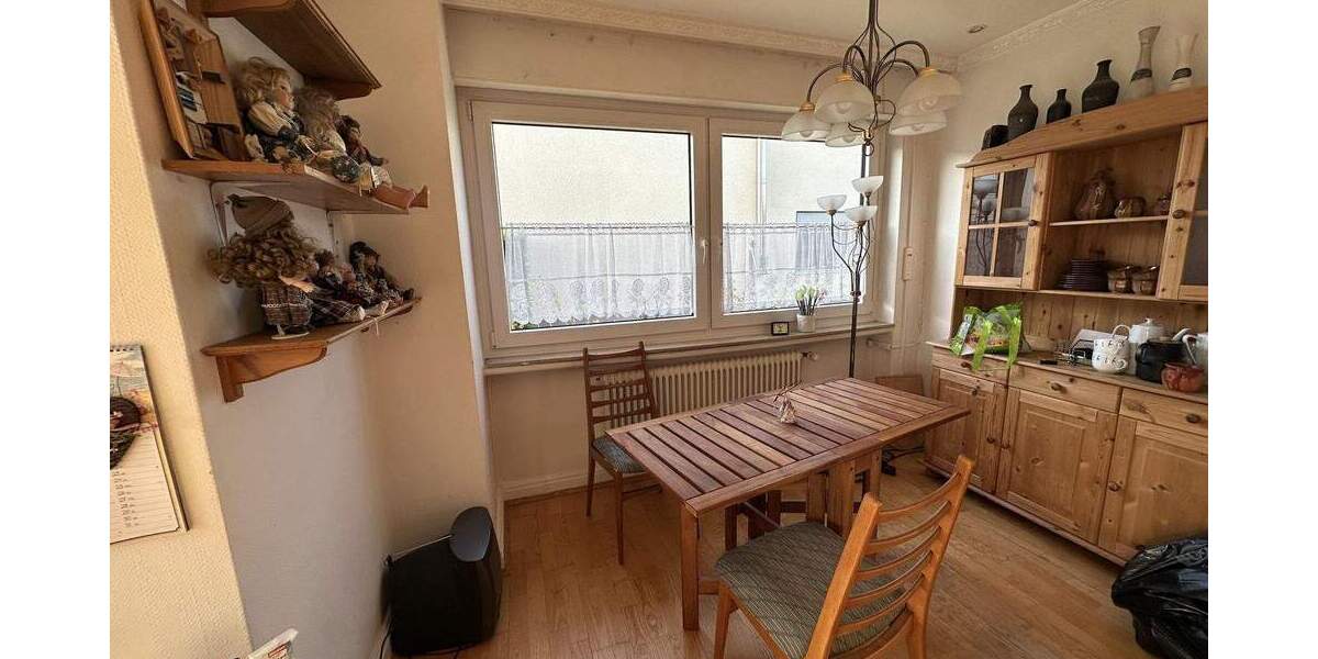 ***Charmantes Reiheneckhaus mit Garage, Terrasse und Garten*** 4 zimmer