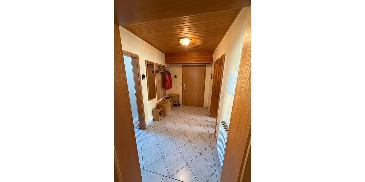 Erdgeschoßwohnung Immenhausen - 3 Zimmer, 90 m&sup2;, 800&euro; | Angebot:26446292