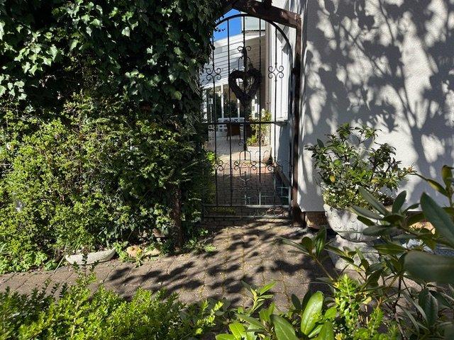 Erdgeschoßwohnung Kassel Harleshausen - 3 Zimmer, 93 m&sup2;, 285.000&euro; | Angebot:26252301