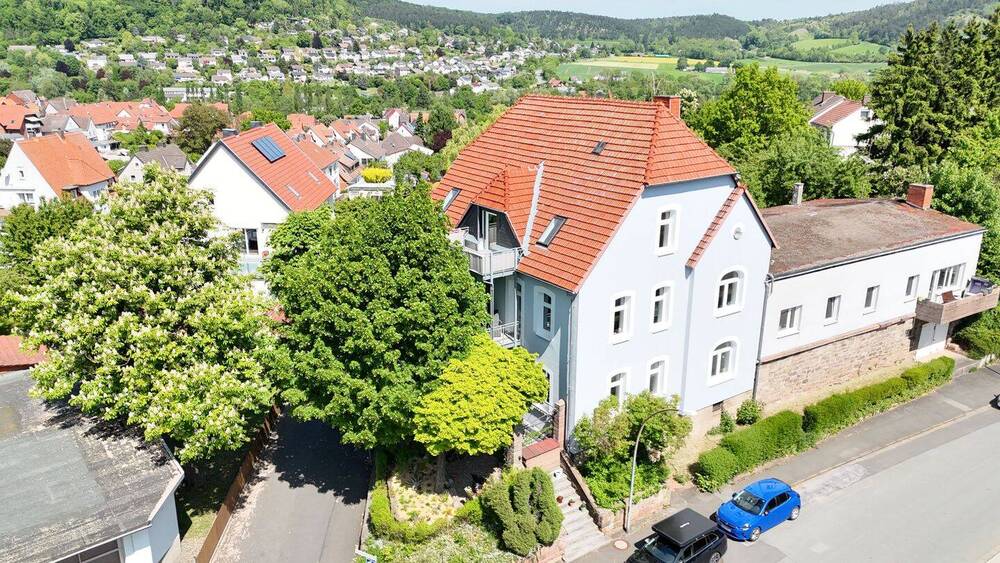 Tolle renovierte 5 Zimmer DG- Wohnung mit Balkon, inkl. Einbauküche, historisches saniertes Gebäude, 4 Parteien 5 zimmer