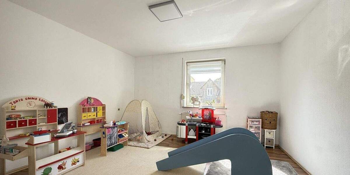 Mehrfamilienhaus, Wohnhaus Kassel Nordshausen - 9 Zimmer, 216 m&sup2;, 375.000&euro; | Angebot:25674219