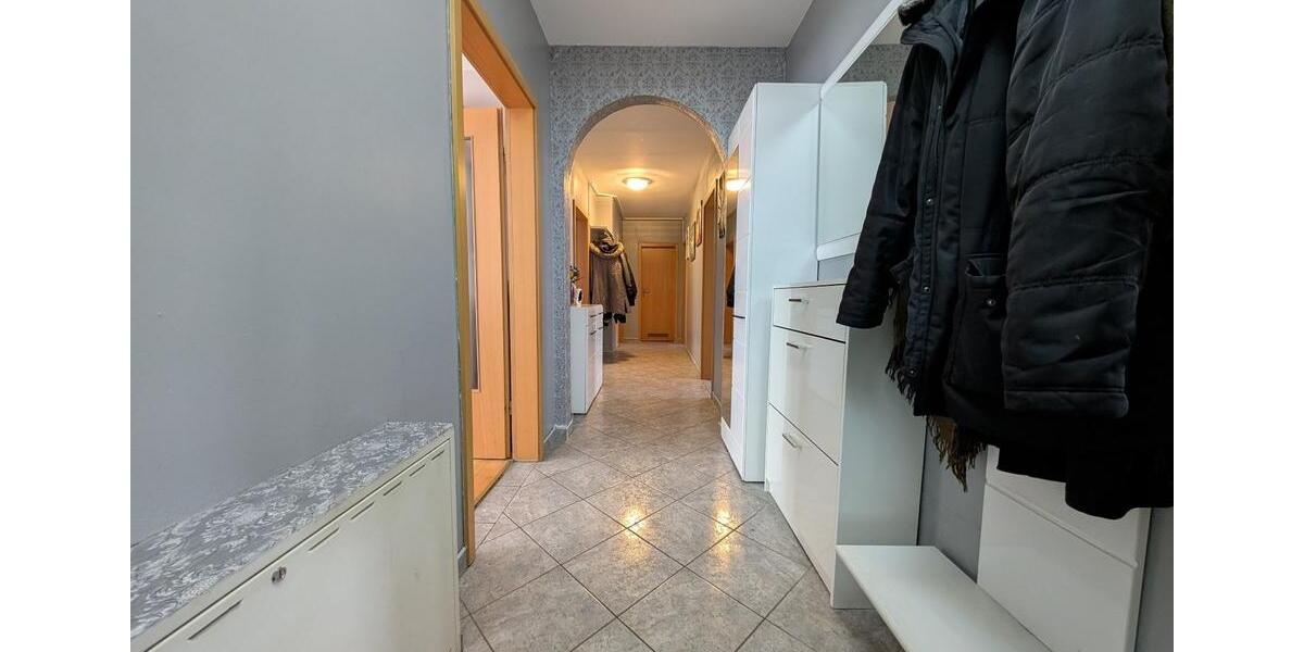 Etagenwohnung Kassel Fasanenhof - 4 Zimmer, 103 m&sup2;, 310.000&euro; | Angebot:25082694