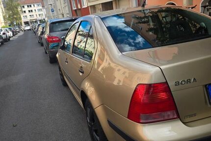 VW Bora 142.000 km 3.100 &euro; Kassel 34117