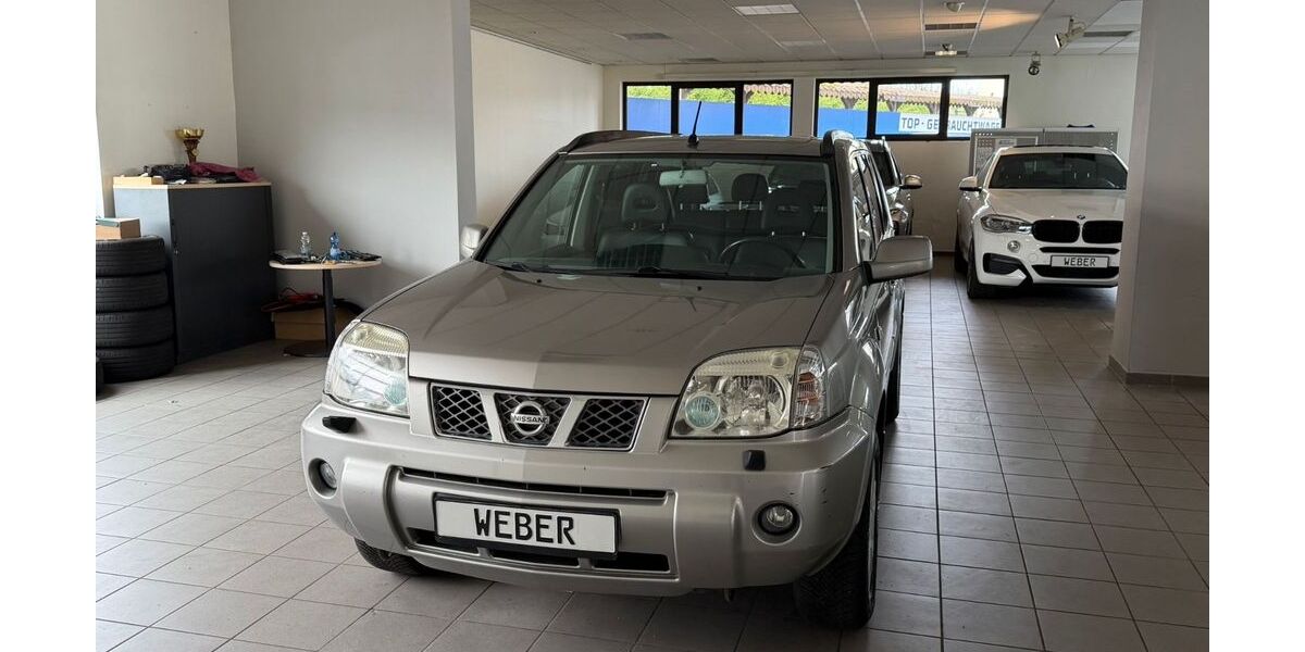 Nissan X-Trail 180.000 km 4.999 &euro; Hessisch Lichtenau 37235