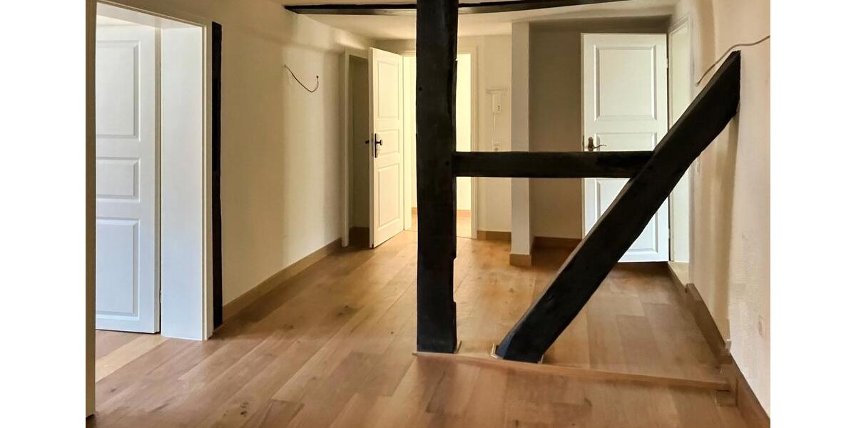 Maisonettenwohnung Helsa - 5 Zimmer, 126 m&sup2;, 980&euro; | Angebot:26183784