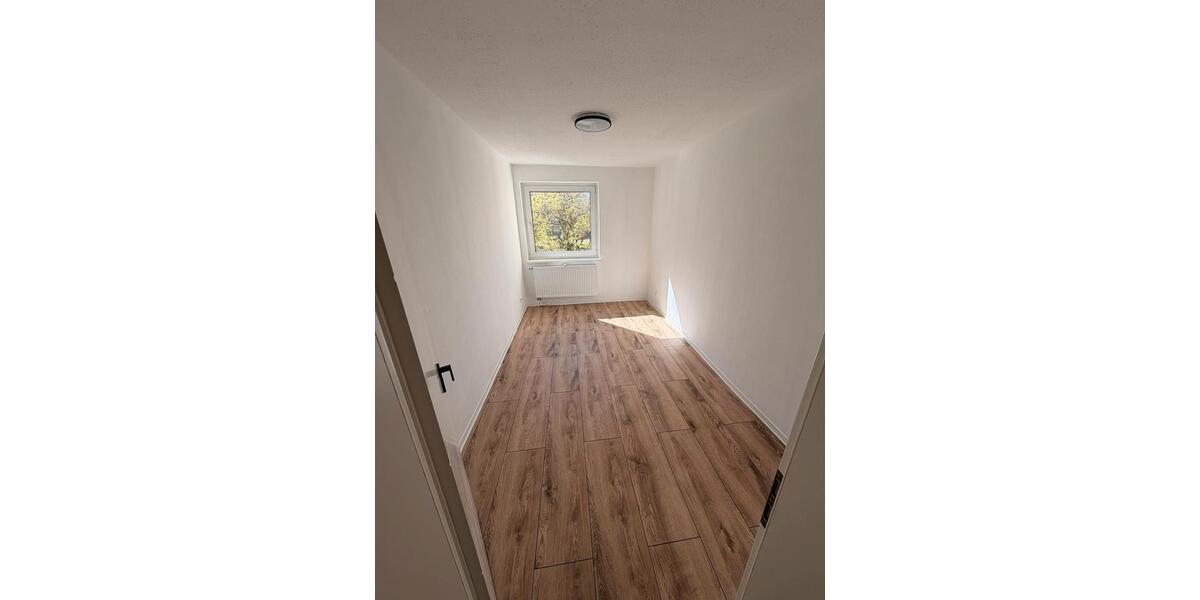Etagenwohnung Kassel Philippinenhof-Warteberg - 3 Zimmer, 70 m&sup2;, 199.000&euro; | Angebot:26638961
