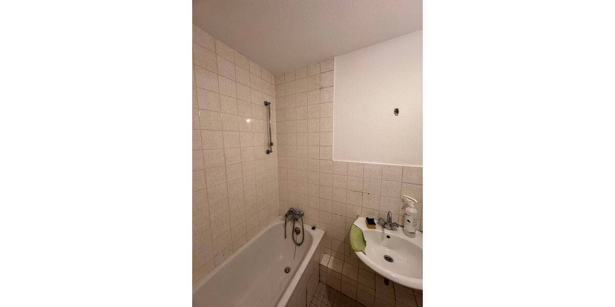 Etagenwohnung Kassel Nord-Holland - 3 Zimmer, 49 m&sup2;, 350&euro; | Angebot:26820374