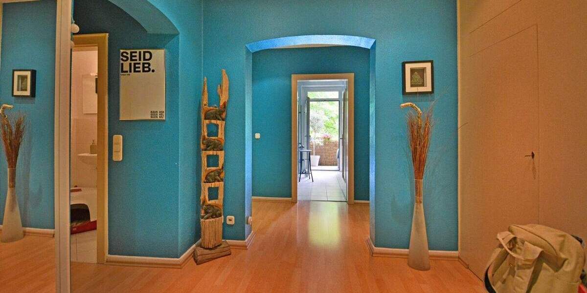 Etagenwohnung Kassel Mitte - 3 Zimmer, 100 m&sup2;, 240.000&euro; | Angebot:24777706