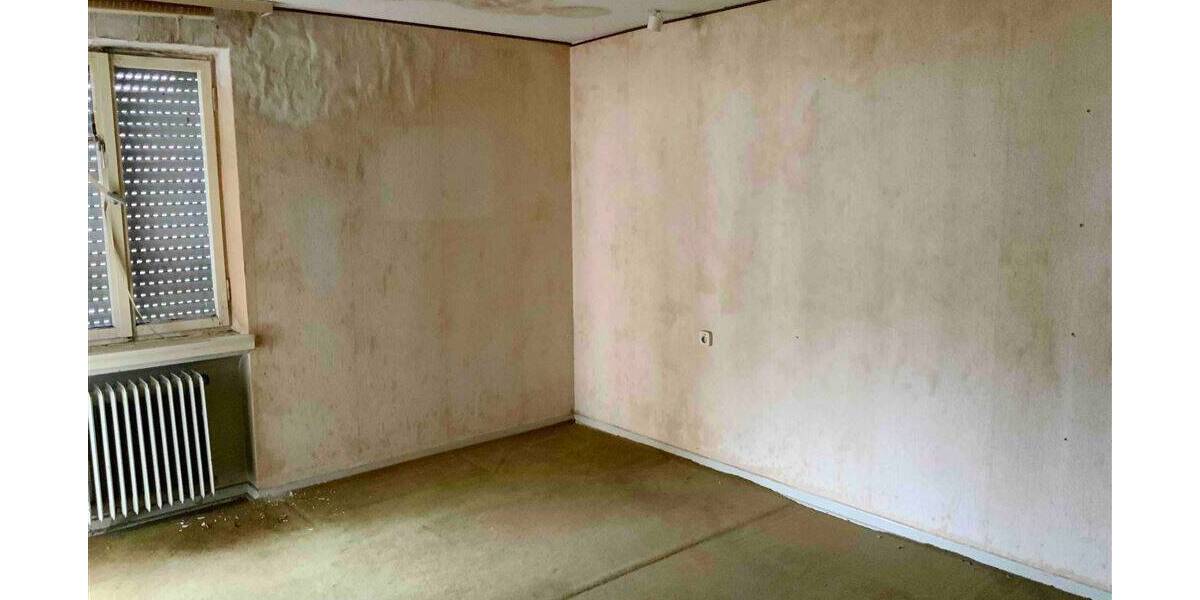 Bad Wilhelmshöhe! Bebautes Grundstück mit 17 Garagen, Wohnhaus und Gewerbeeinheit zimmer