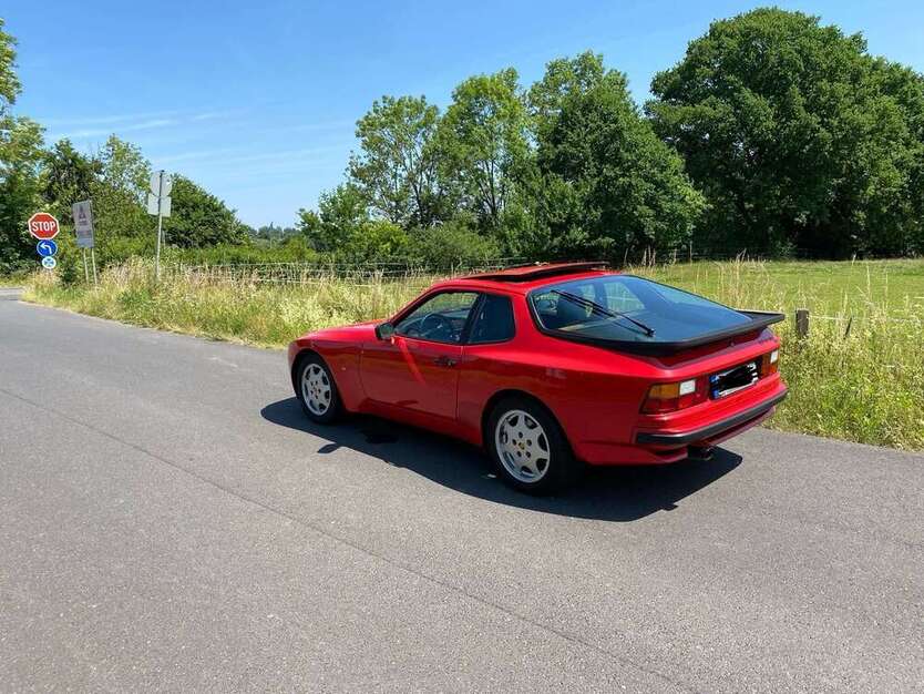 944
