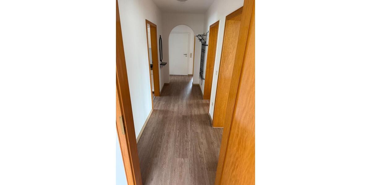 Etagenwohnung Bad Emstal - 3.5 Zimmer, 115 m&sup2;, 860&euro; | Angebot:26416298