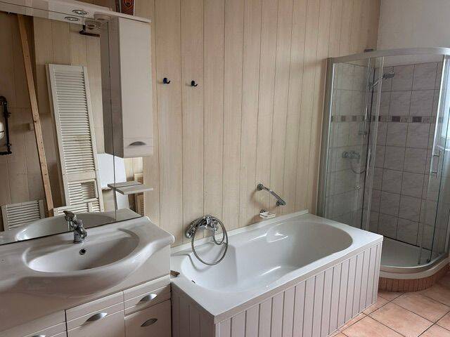 Etagenwohnung Fritzlar - 4 Zimmer, 90 m&sup2;, 650&euro; | Angebot:26917526