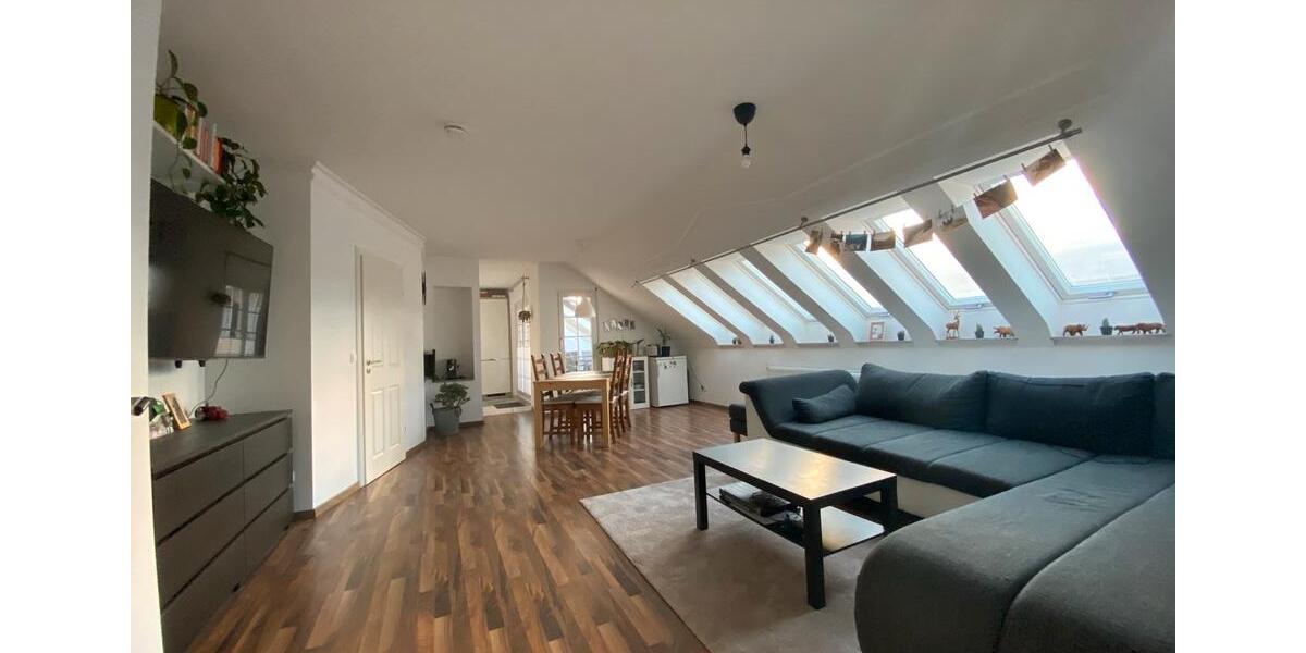 Helle 5-Zimmer Wohnung, Balkon mit Fernblick & Garage 5 zimmer