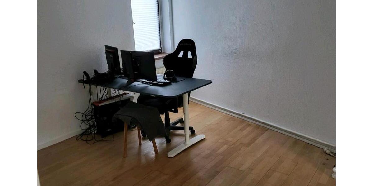 Hochparterre Lohfelden - 5 Zimmer, 100 m&sup2;, 830&euro; | Angebot:25286639