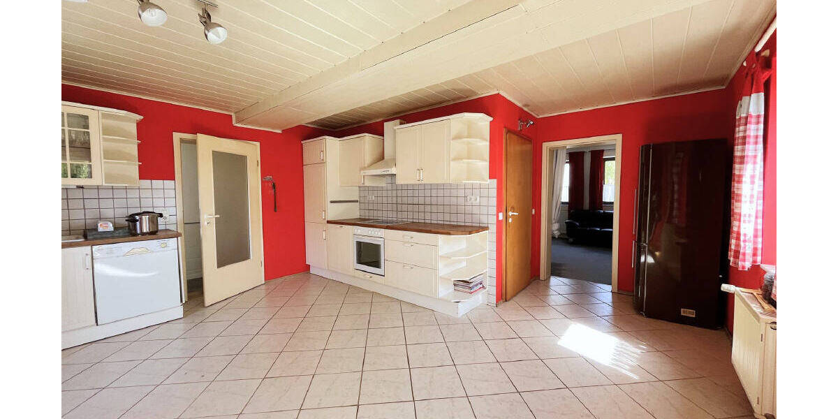 Einfamilienhaus Hofgeismar Schöneberg - 8 Zimmer, 184 m&sup2;, 129.000&euro; | Angebot:25670413