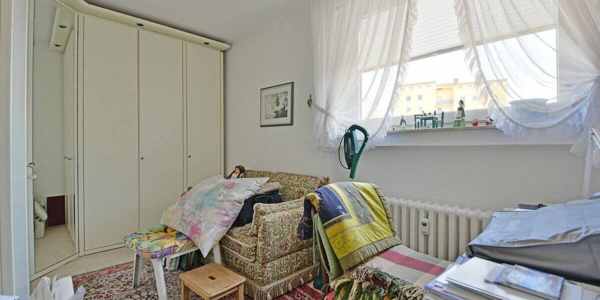 Etagenwohnung Kassel Wolfsanger/Hasenhecke - 3 Zimmer, 82 m&sup2;, 158.000&euro; | Angebot:26153826