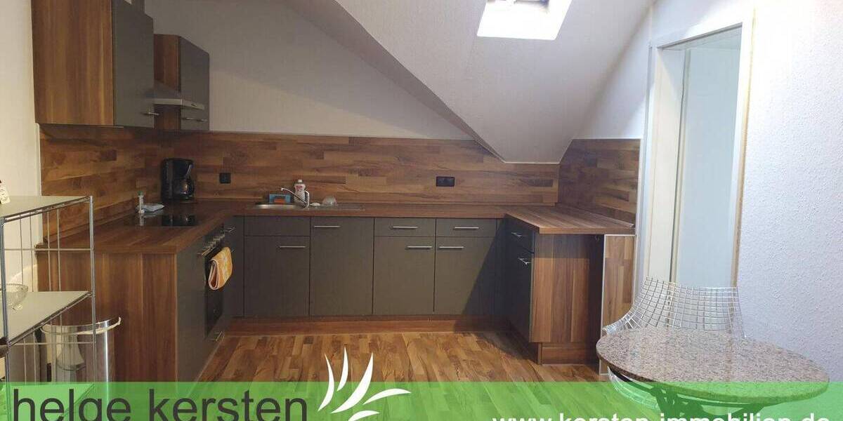 Gemütliche und sehr gepflegte 2-ZKB-Dachgeschosswohnung in Kassel-Süd zu verkaufen! 2 zimmer