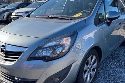 Opel Meriva 97.000 km 5.999 &euro; Niestetal 34266