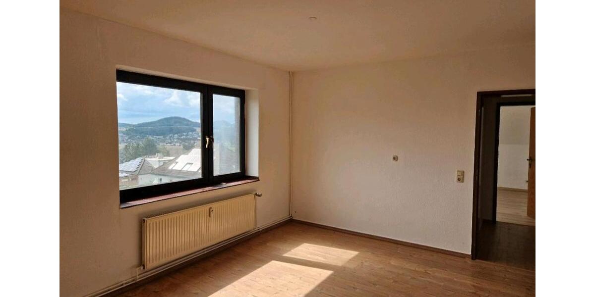 Etagenwohnung Guxhagen - 3 Zimmer, 115 m&sup2;, 900&euro; | Angebot:24528406
