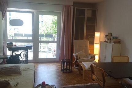 Nachmieterin für 1- Zimmer-App. 40 qm Parkett Balkon Wilhelmsh.