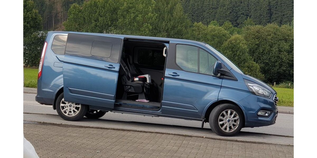 Ford Tourneo Custom 127.000 km 20.999 &euro; Fritzlar 34560