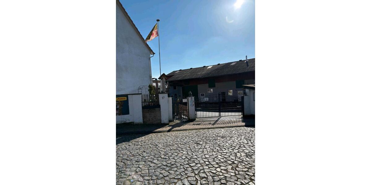 Einfamilienhaus Gudensberg - 7 Zimmer, 160 m&sup2;, 260.000&euro; | Angebot:25635734