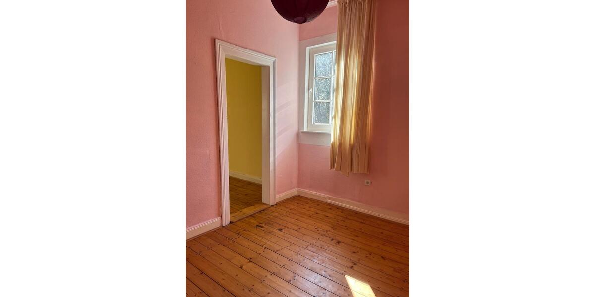 Etagenwohnung Kassel Harleshausen - 6 Zimmer, 113 m&sup2;, 1.100&euro; | Angebot:26194627