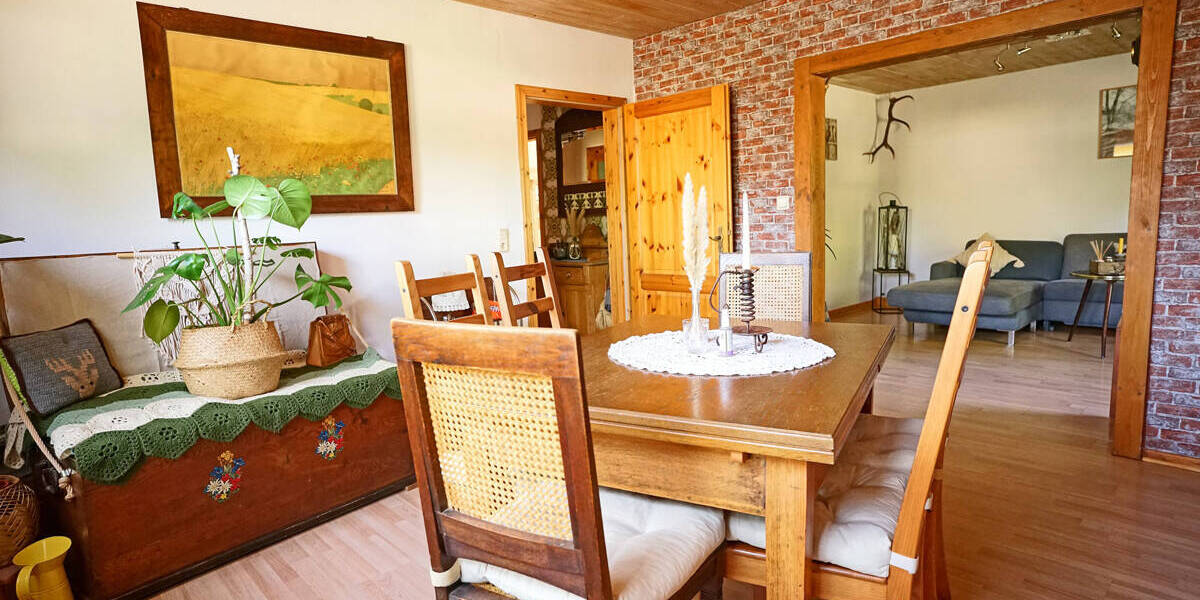 DAS BAUERNHAUS FÜR DIE GROSSE FAMILIE IM ORTSKERN VON VOLLMARSHAUSEN 8 zimmer