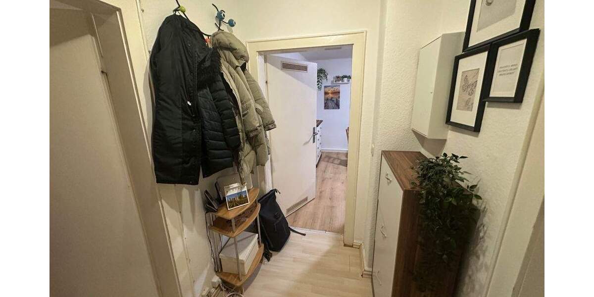 Eigentumswohnung mit 2 ZKB im 2. OG in guter Lage von Kassel-Wehlheiden. 2 zimmer