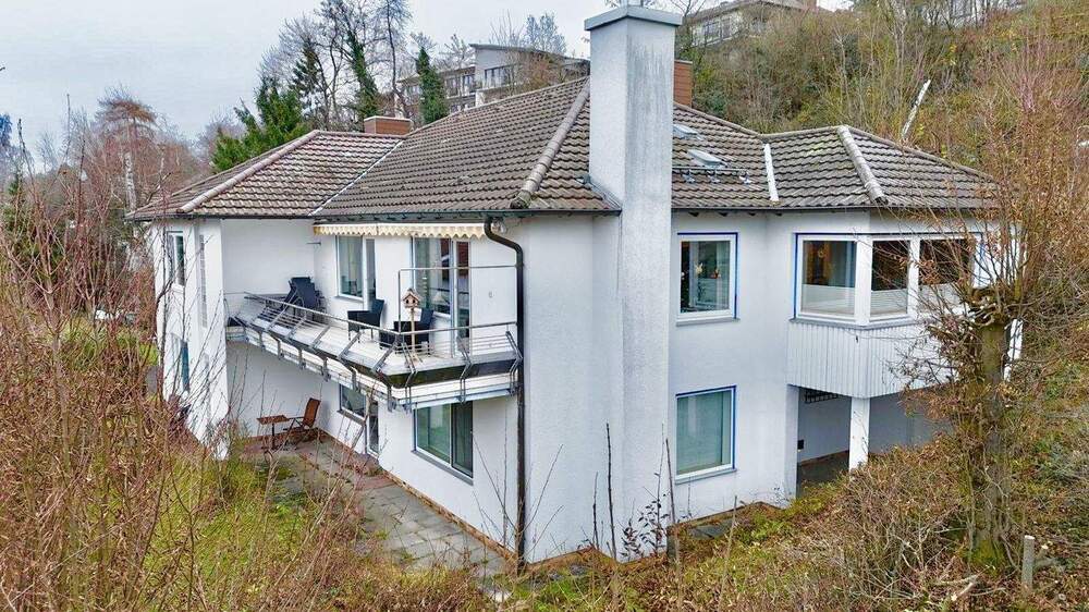 Repräsentatives, modernisiertes MFH mit zusätzlicher Bebauungsoption in bester Lage von Melsungen-Stadt zimmer