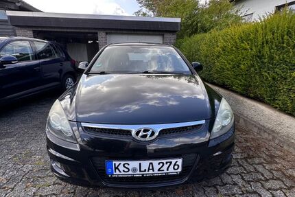 Hyundai i30 186.000 km 2.800 &euro; Baunatal 34225