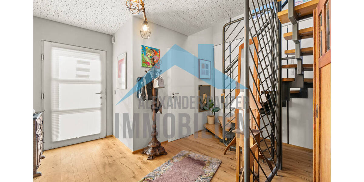Einfamilienhaus Grebenstein Burguffeln - 9 Zimmer, 303 m&sup2;, 579.000&euro; | Angebot:26293049