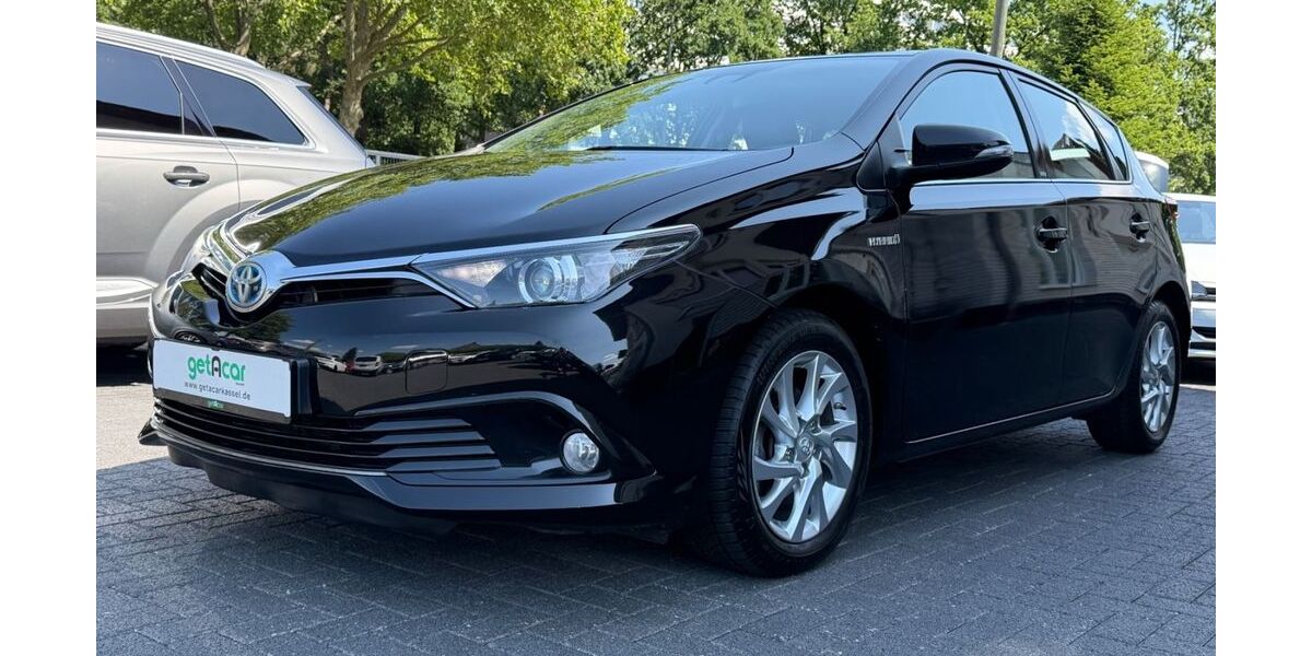 Toyota Auris 80.613 km 12.999 &euro; Kassel 34123