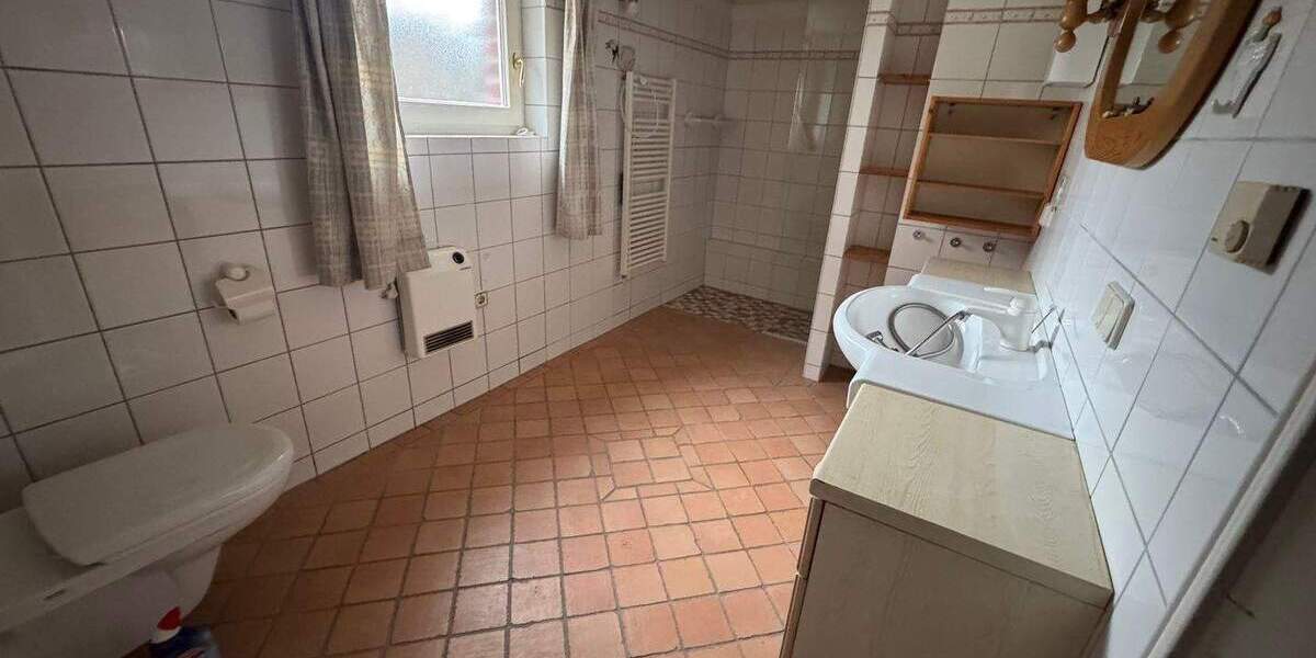 Doppelhaushälfte Helsa - 5 Zimmer, 110 m&sup2;, 175.000&euro; | Angebot:25674115
