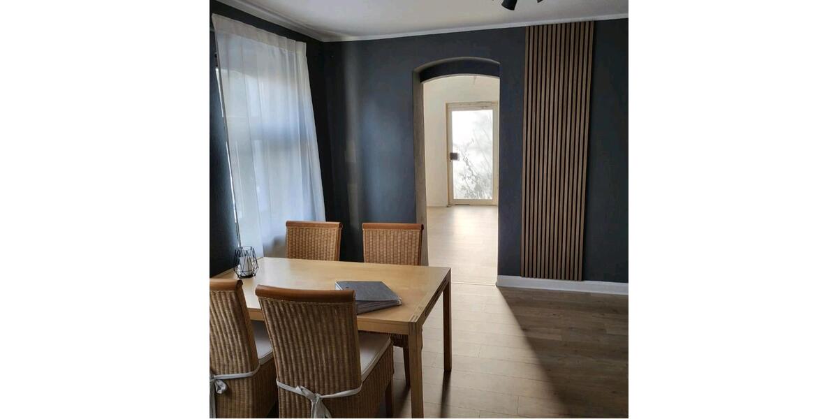 Hochparterre Lohfelden - 5 Zimmer, 100 m&sup2;, 830&euro; | Angebot:25286639