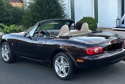 Mazda MX-5 91.500 km 9.995 &euro; Kassel 34132