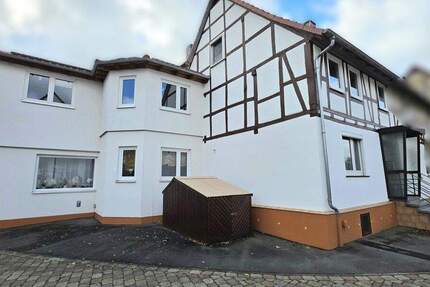 Haus Immenhausen / Holzhausen Holzhausen - 7 Zimmer, 250 m&sup2;, 215.000&euro; | Angebot:23948350