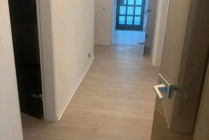 Wohnung Habichtswald - 4 Zimmer, 95 m&sup2;, 880&euro; | Angebot:26581575